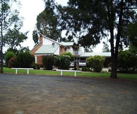 Park House Motor Inn Oakey Exterior foto